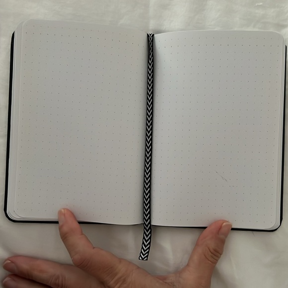 Notebook 📓 - Picture 6 of 6